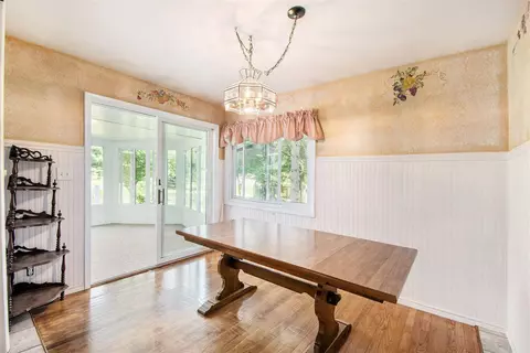 Dining - 3225 Wellman, Parma, MI 49269 photo 1 of 1