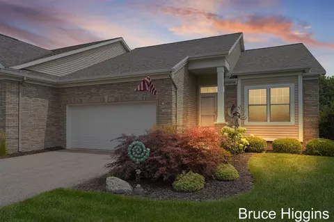 6550 Gracepoint #87, Caledonia, MI 49316