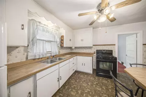 Kitchen - 2405 Crest, Jackson, MI 49203 photo 1 of 2