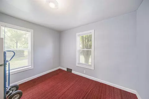 Bedroom - 2405 Crest, Jackson, MI 49203 photo 3 of 3
