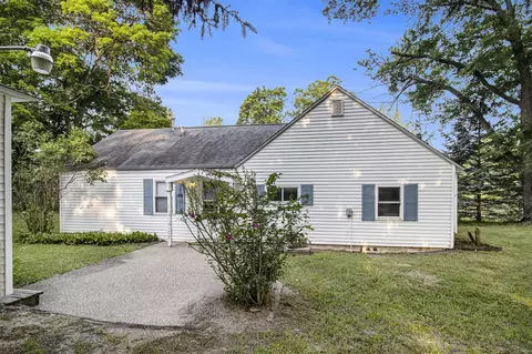 22 W Walnut, Fremont, MI 49412