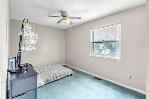 Bedroom - 5727 Laporte, Lansing, MI 48911 photo 3 of 6