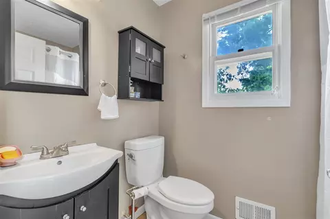 Bath - 5727 Laporte, Lansing, MI 48911 photo 1 of 2