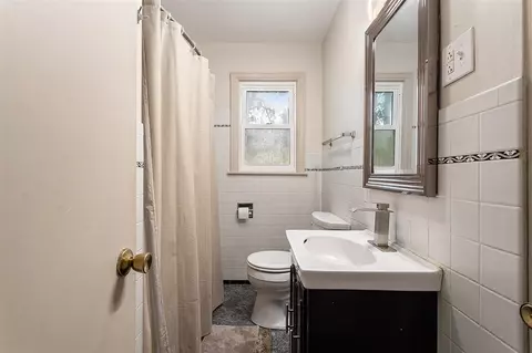 Bath - 367 N 29th, Springfield, MI 49037 photo 1 of 1