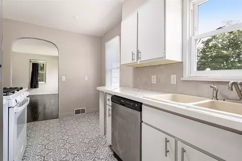 Kitchen - 367 N 29th, Springfield, MI 49037 photo 2 of 2
