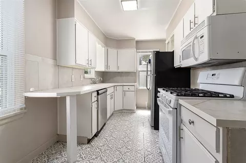 Kitchen - 367 N 29th, Springfield, MI 49037 photo 1 of 2