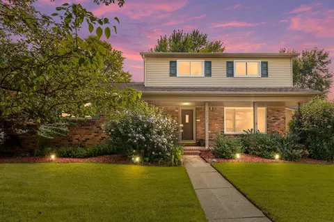 1921 Bellingham, Canton, MI 48188