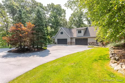 10677 Alamoe, Belding, MI 48809 photo 3