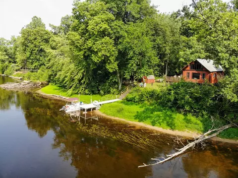 998 W Thompson, Newaygo, MI 49337