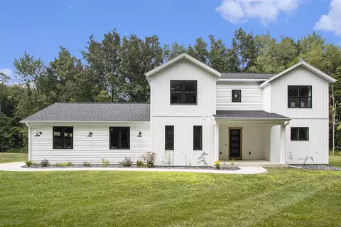 35684 M-43, Paw Paw, MI 49079