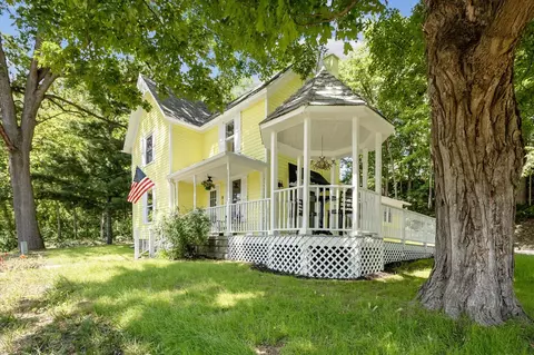 Exterior - 818 E Main, Ionia, MI 48846 photo 5 of 12