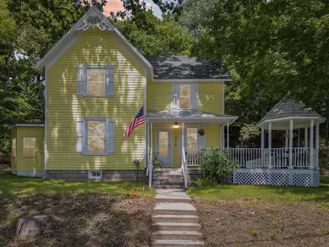 Exterior - 818 E Main, Ionia, MI 48846 photo 12 of 12