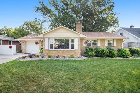 2817 Willa, Saint Joseph, MI 49085