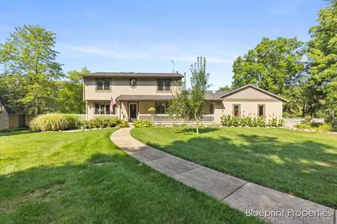 10555 Riverdale, Middleville, MI 49333