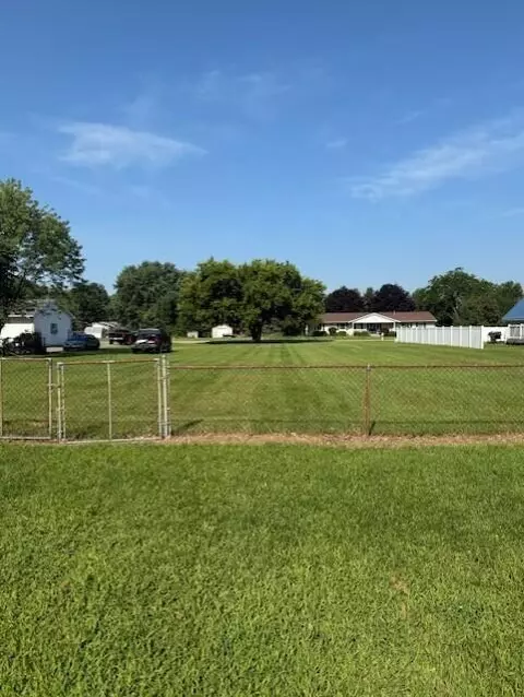 Deer, Sturgis, MI 49091
