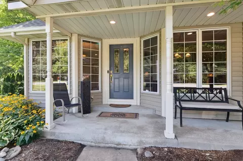 227 Phoenix, Plainwell, MI 49080 photo 5