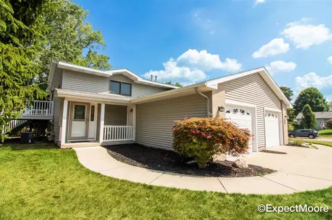139 Highland Vw, Rockford, MI 49341