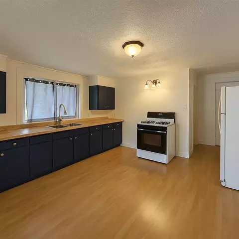 Kitchen - 255 N Hawley, Lyons, MI 48851 photo 1 of 2