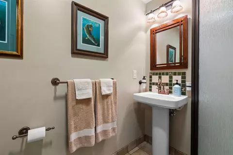 Bath - 13826 Rustic, Gregory, MI 48137 photo 4 of 4