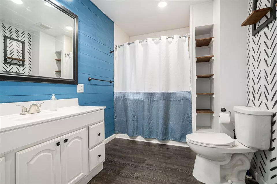 Bath - 21 S 15th St, Niles, MI 49120 photo 1 of 1