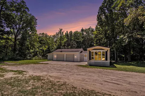15700 Sparta, Kent City, MI 49330