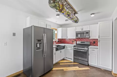 Kitchen - 32609 Linderman, Warren, MI 48093 photo 1 of 2