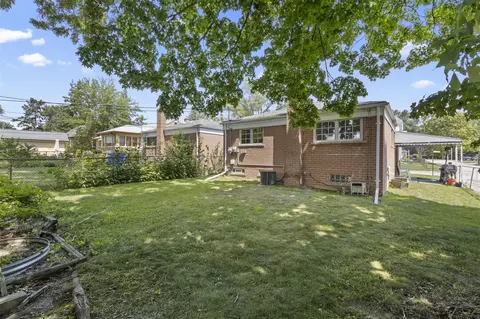 Exterior - 32609 Linderman, Warren, MI 48093 photo 4 of 4