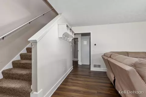 Entry Way - 3844 Hare, Dorr, MI 49323 photo 2 of 4