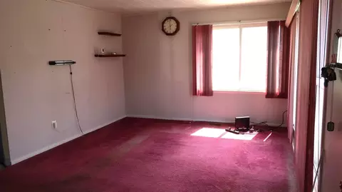 Living - 1775 Oak, Monroe, MI 48161 photo 2 of 3