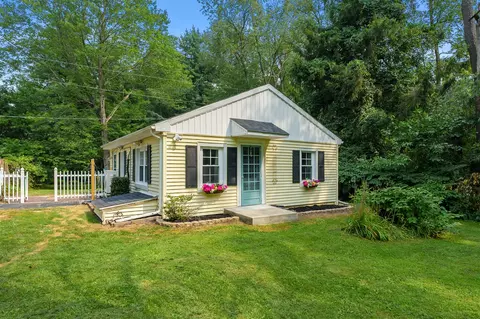 8662 N 42nd, Augusta, MI 49012