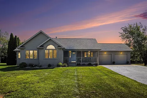 56455 Buffalo, Three Rivers, MI 49093