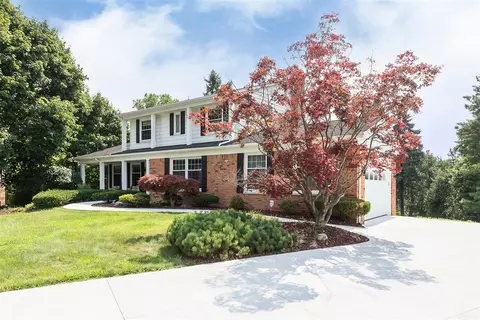 35615 Briar Rdg, Farmington, MI 48335