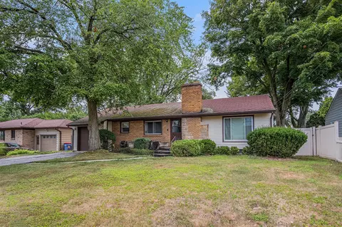919 Fairfield, Grand Rapids, MI 49504