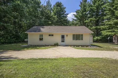 3979 Pfeiffer, Morley, MI 49336