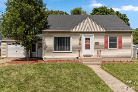 1115 Ecklund, Grand Rapids, MI 49505