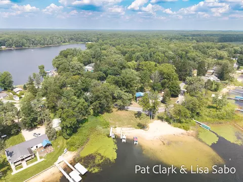 View/Area - 738 W Mohawk, White Cloud, MI 49349 photo 2 of 6