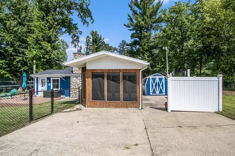 Exterior - 51130 Maple, Marcellus, MI 49067 photo 3 of 16