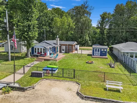 Exterior - 51130 Maple, Marcellus, MI 49067 photo 11 of 16