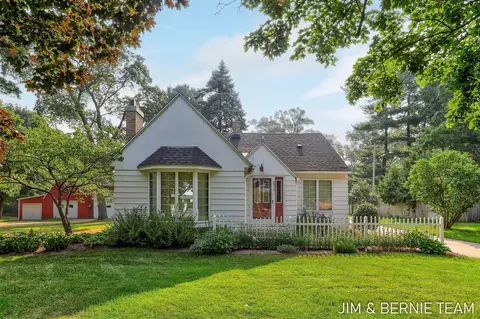 239 Waverly, Holland, MI 49423