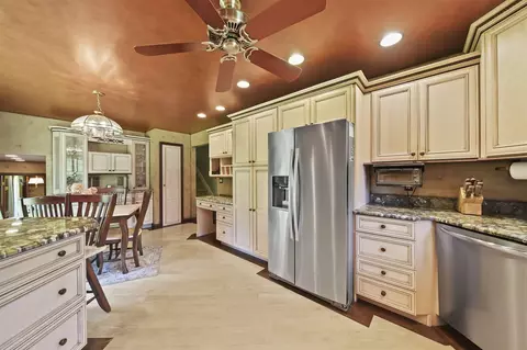 Kitchen - 4209 N Dearing, Parma, MI 49269 photo 3 of 3