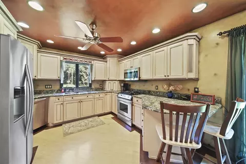 Kitchen - 4209 N Dearing, Parma, MI 49269 photo 1 of 3