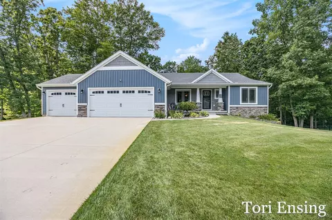 11751 Hardwood Rdg, Sparta, MI 49345