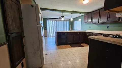 156 E Corey St, Bronson, MI 49028 photo 5