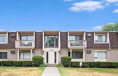 7000 Villa #7, Waterford, MI 48327