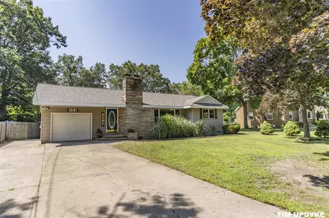 1091 Englewood, Norton Shores, MI 49441