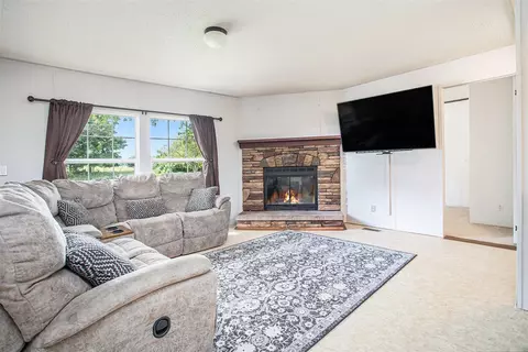 Living - 7671 Kies, Jerome, MI 49249 photo 2 of 2