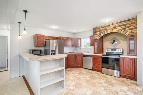 Kitchen - 7671 Kies, Jerome, MI 49249 photo 2 of 2