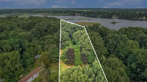 57981 Oak Park, Three Rivers, MI 49093