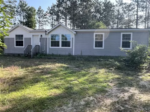 4292 Forest Ln, Scottville, MI 49454