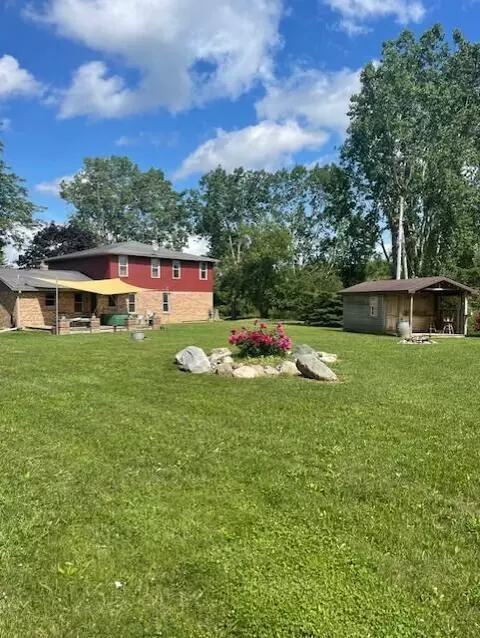 8387 Hartel, Grand Ledge, MI 48837